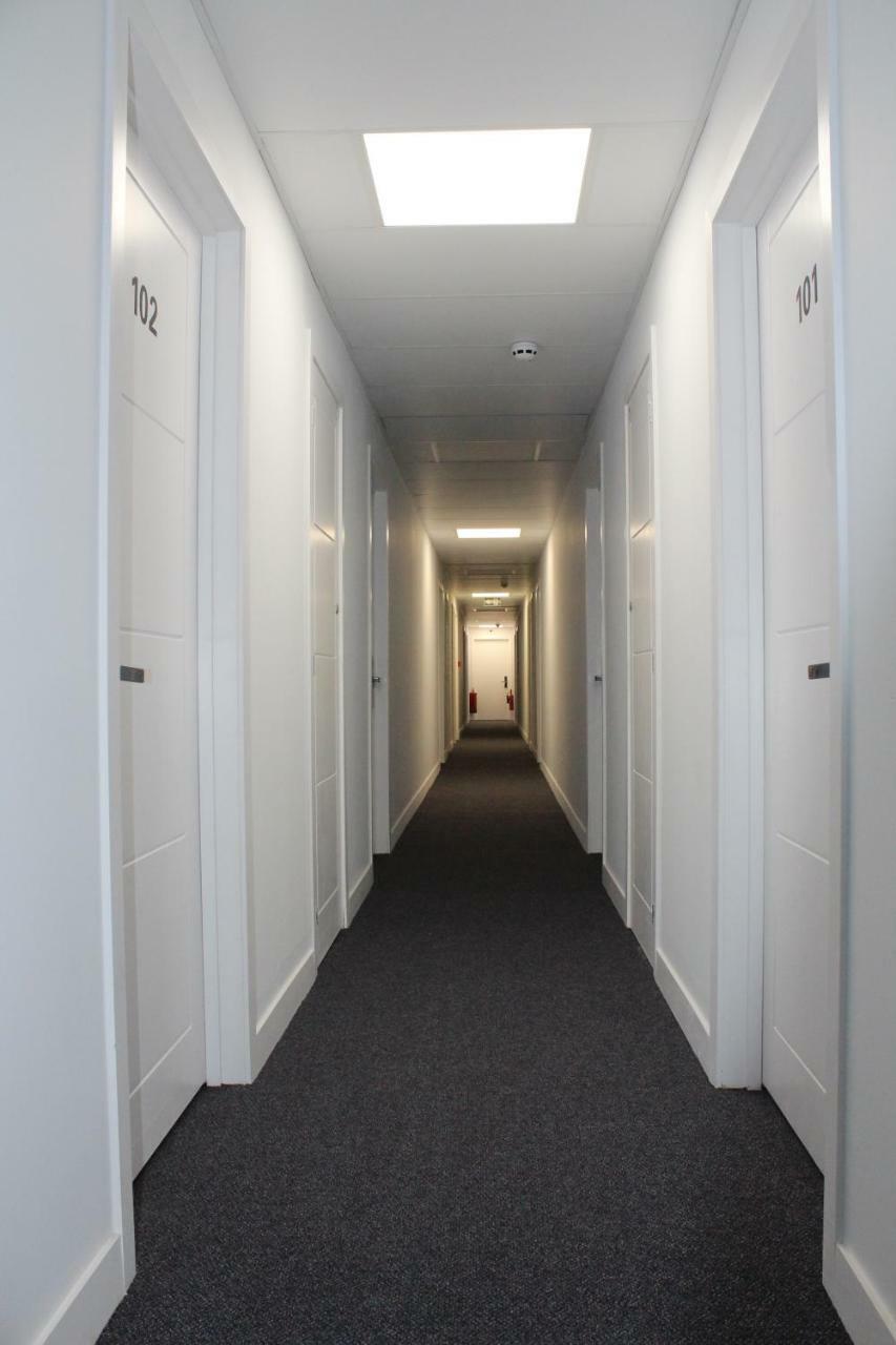 Sky Nights Hotel London Heathrow Hillingdon Exteriör bild